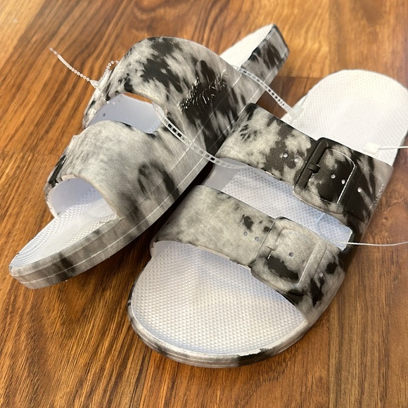 Freedom Moses Sandals - Picture 2 of 4